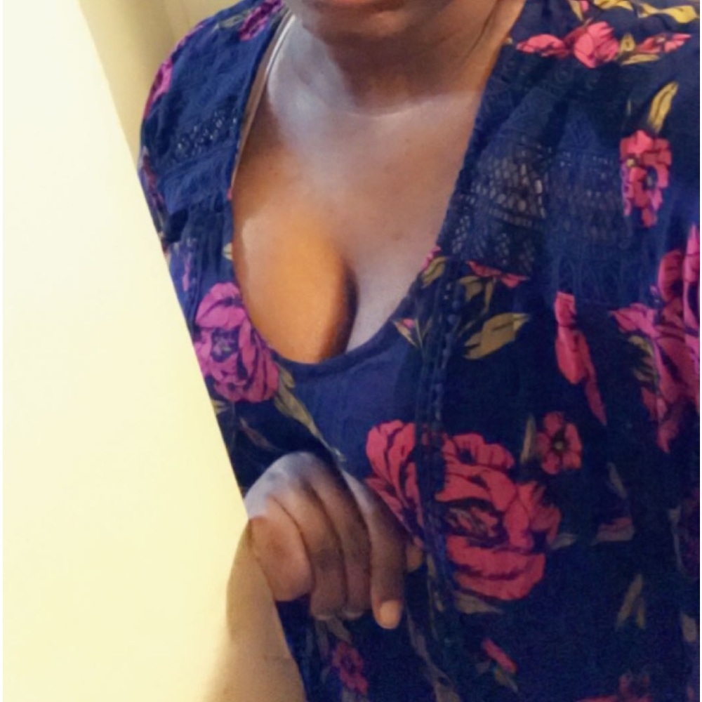 🔥 Express fashion • Navy and fuchsia banded peasant top - Picture 5 of 14